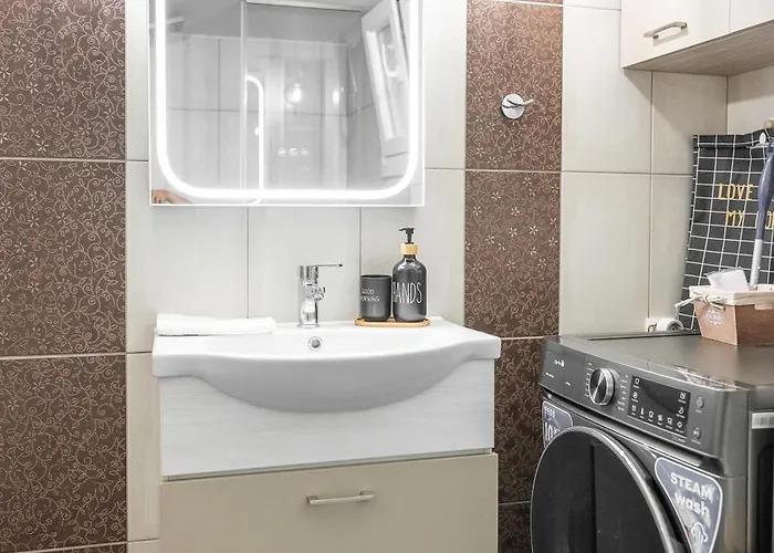 アパート Ey 2 ラリサ